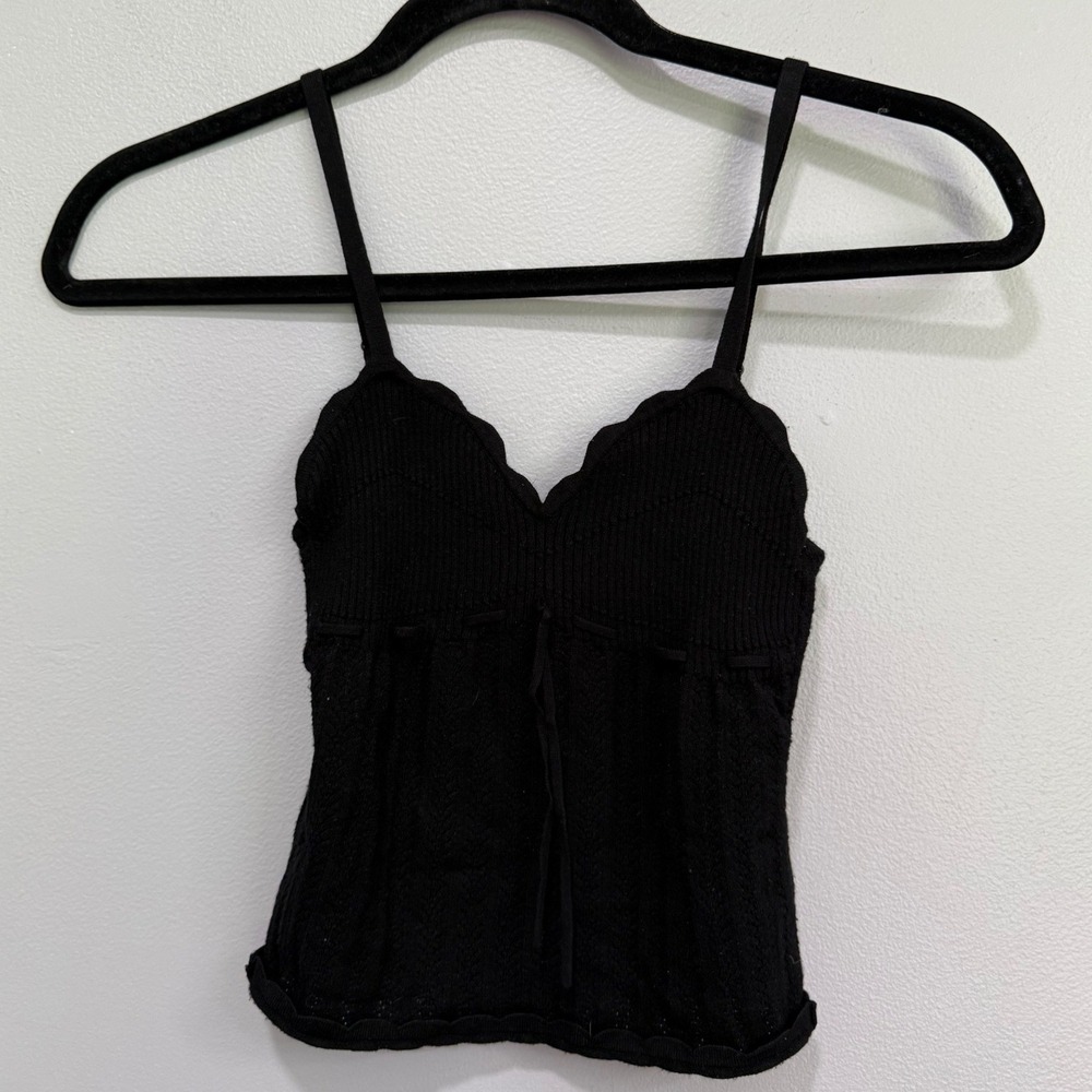 Wilfred Aritzia Black Pointelle Knit Scallop Camisole Top XS casual minimalist